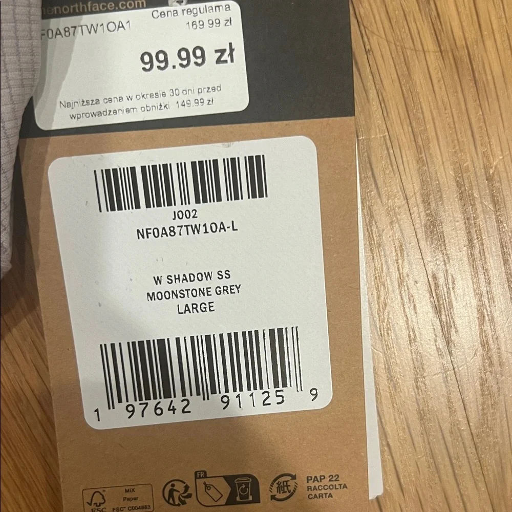 NWT -The North Face Moonstone Grey Women's Shadow Short Sleeve Top - size L - Picture 7 of 8